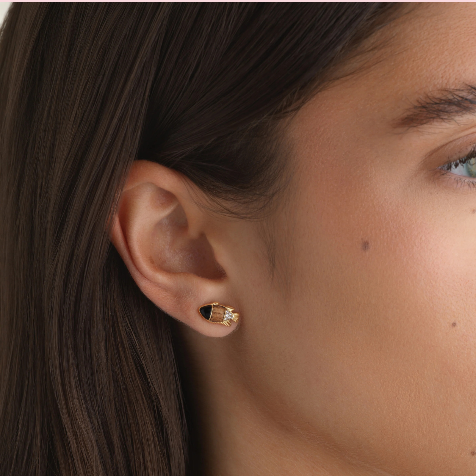 Fish Studs, Wood