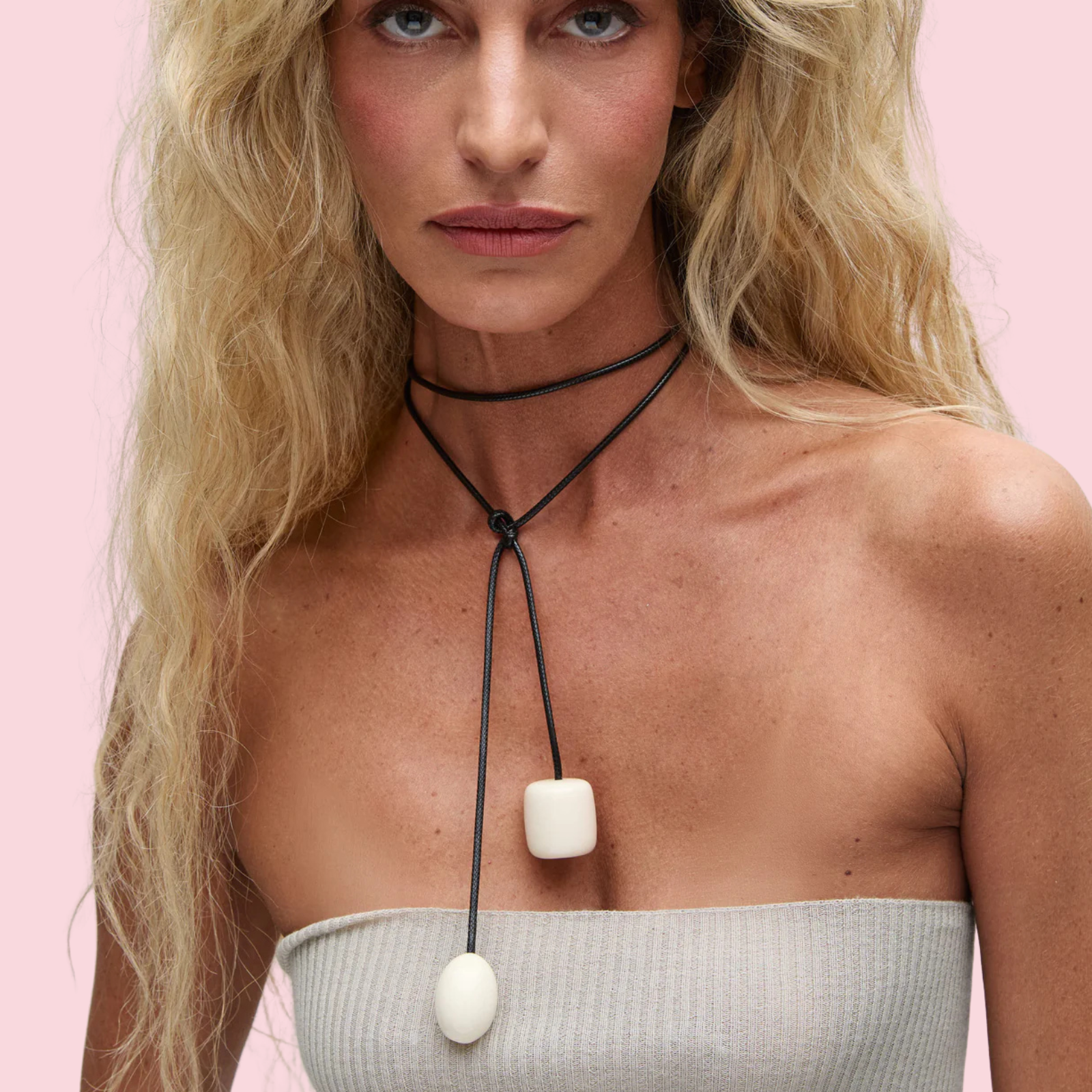 Jamie Choker Black and White