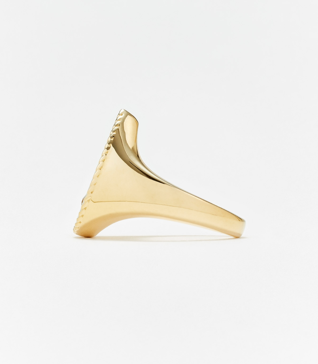 CHEVALIERE POIRE NACRE OR JAUNE - Millo Jewelry