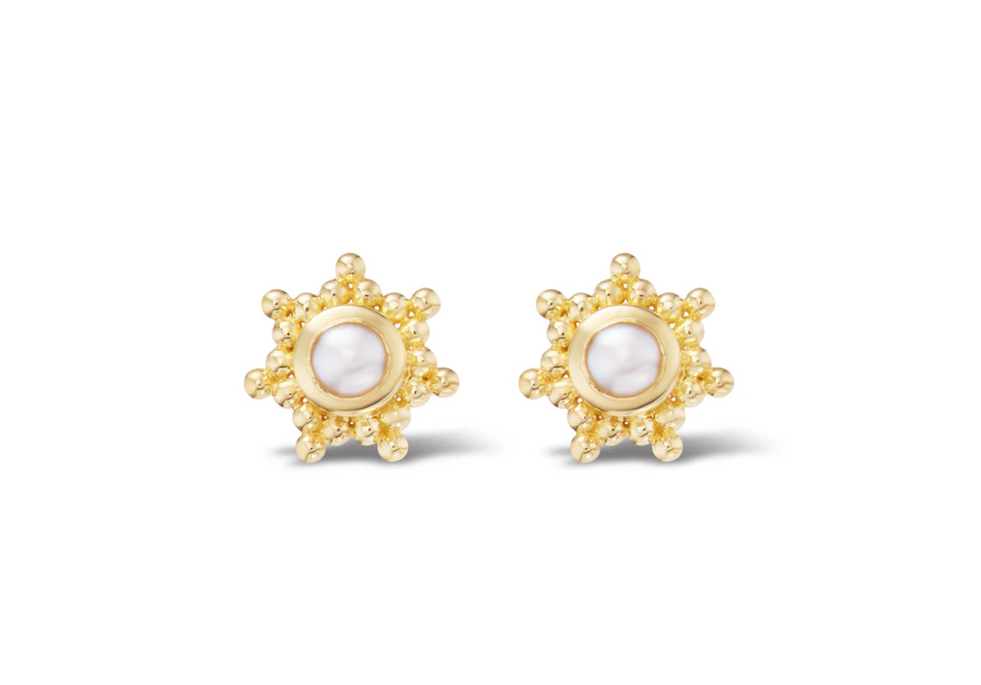 Granium Star Earrings in Pearl - Millo 