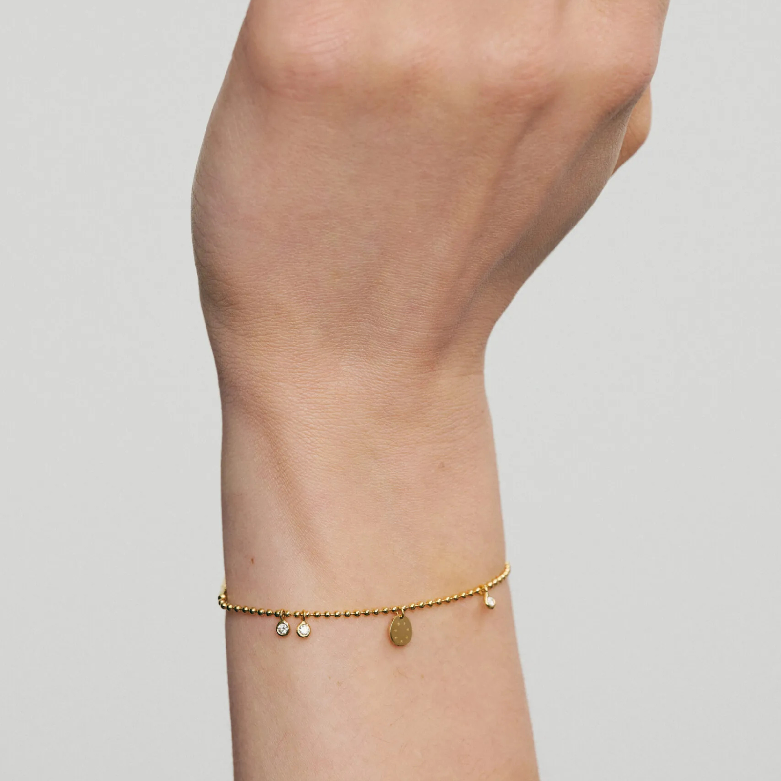Eternal Bracelet, diamonds, yellow gold