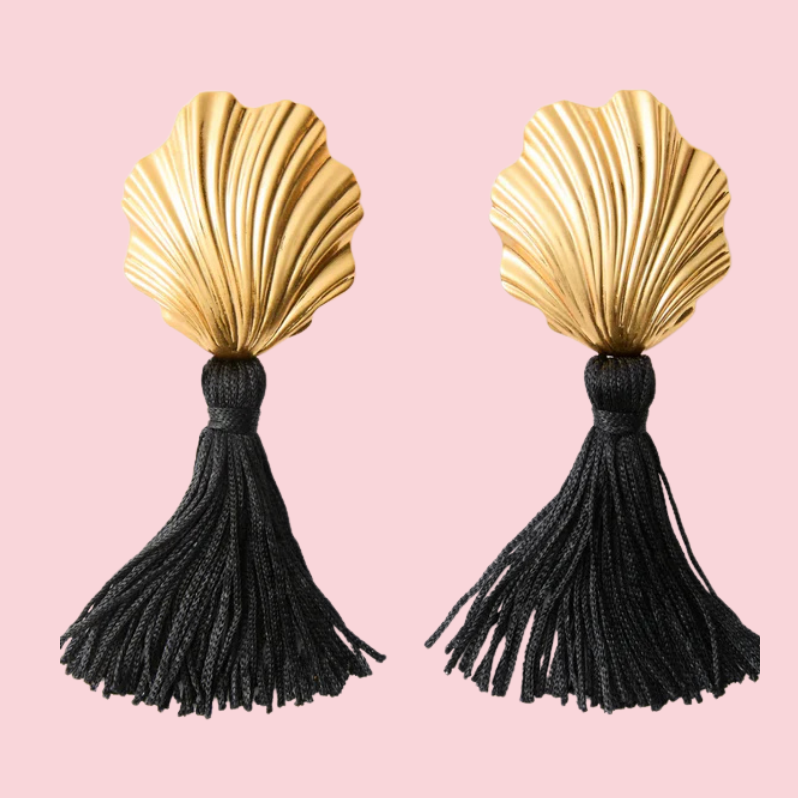 Coquille Earrings