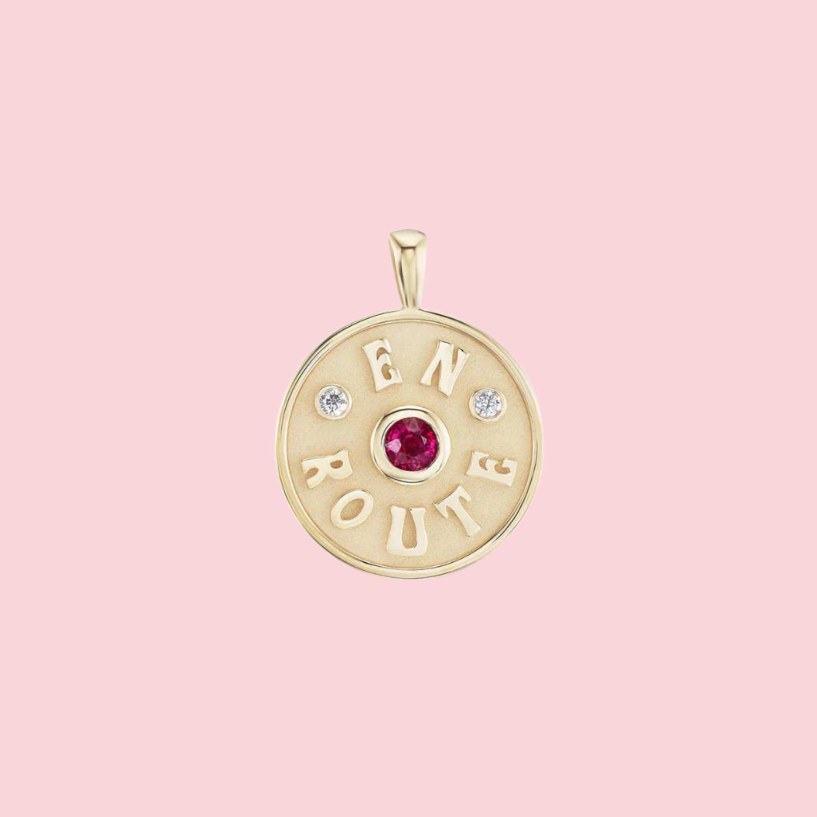 Medium En Route charm