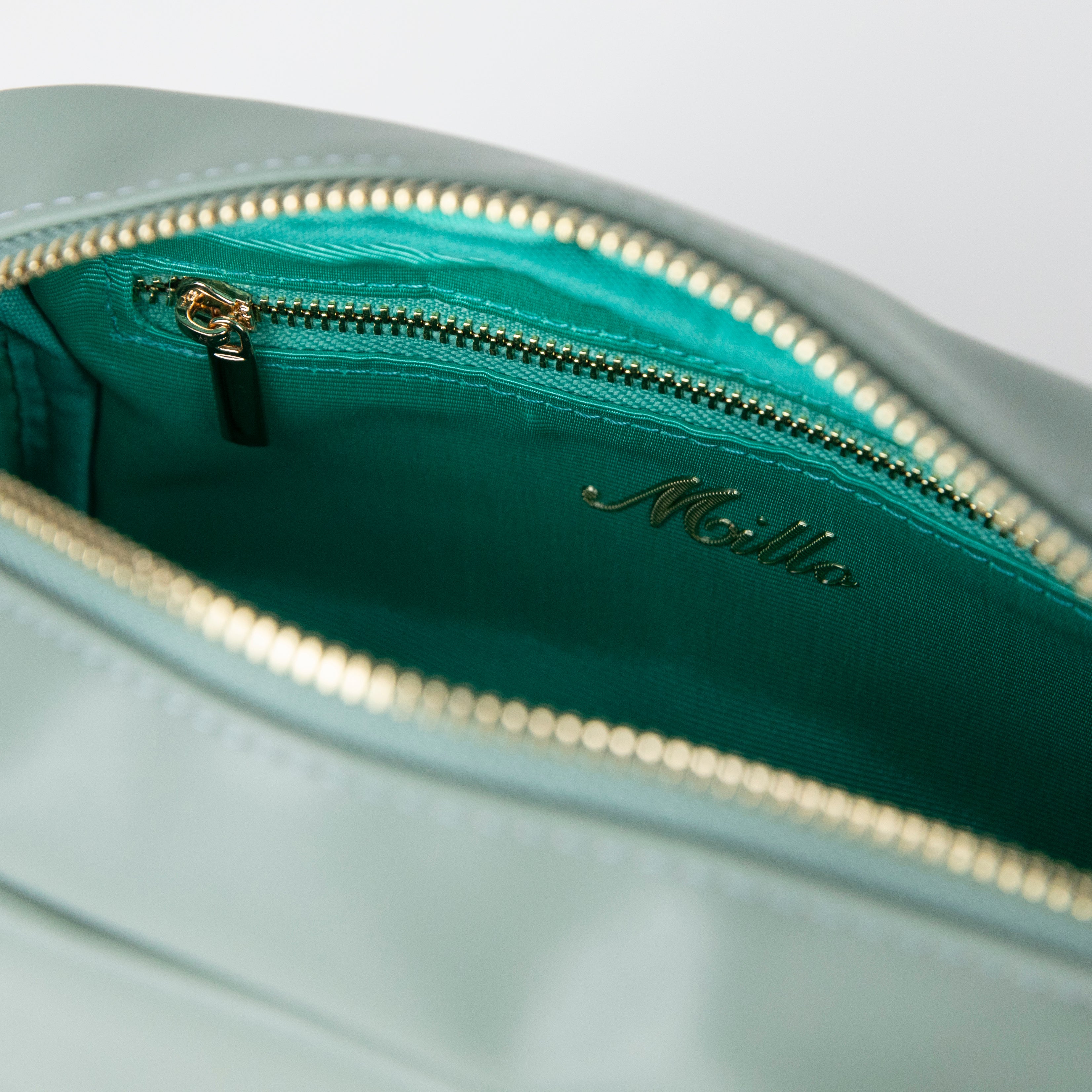 Jet Set & Go Weekender Bag - Millo Jewelry