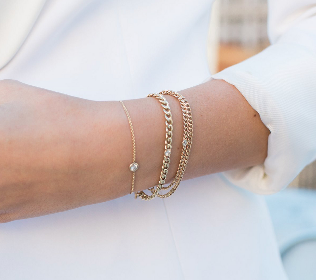 14kt Gold Medium Curb Chain Bracelet with Single Floating Diamond - Millo Jewelry