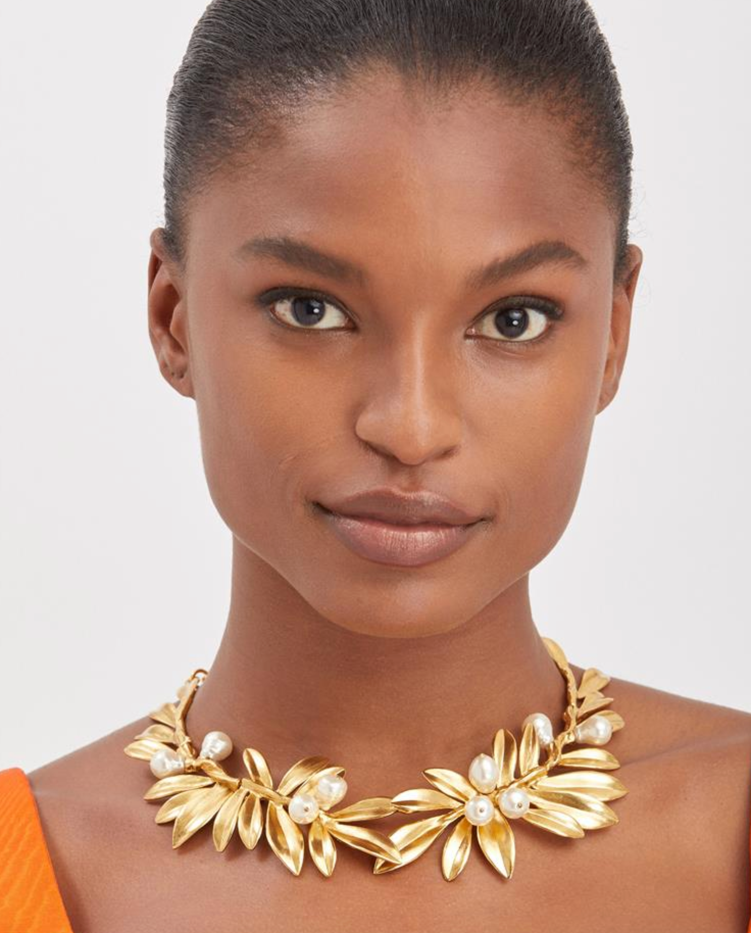 Pearl Leaf Necklace - Millo Jewelry