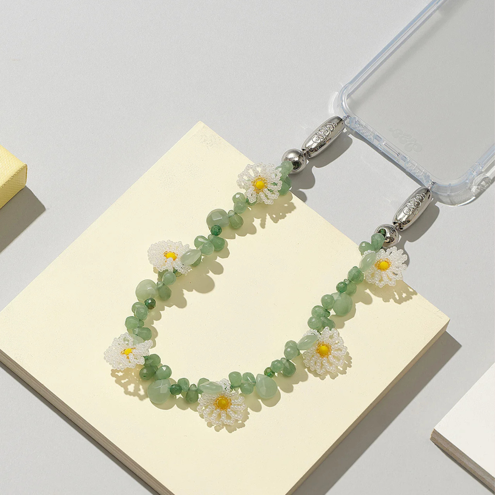 Daisy Gemstone Wristlet