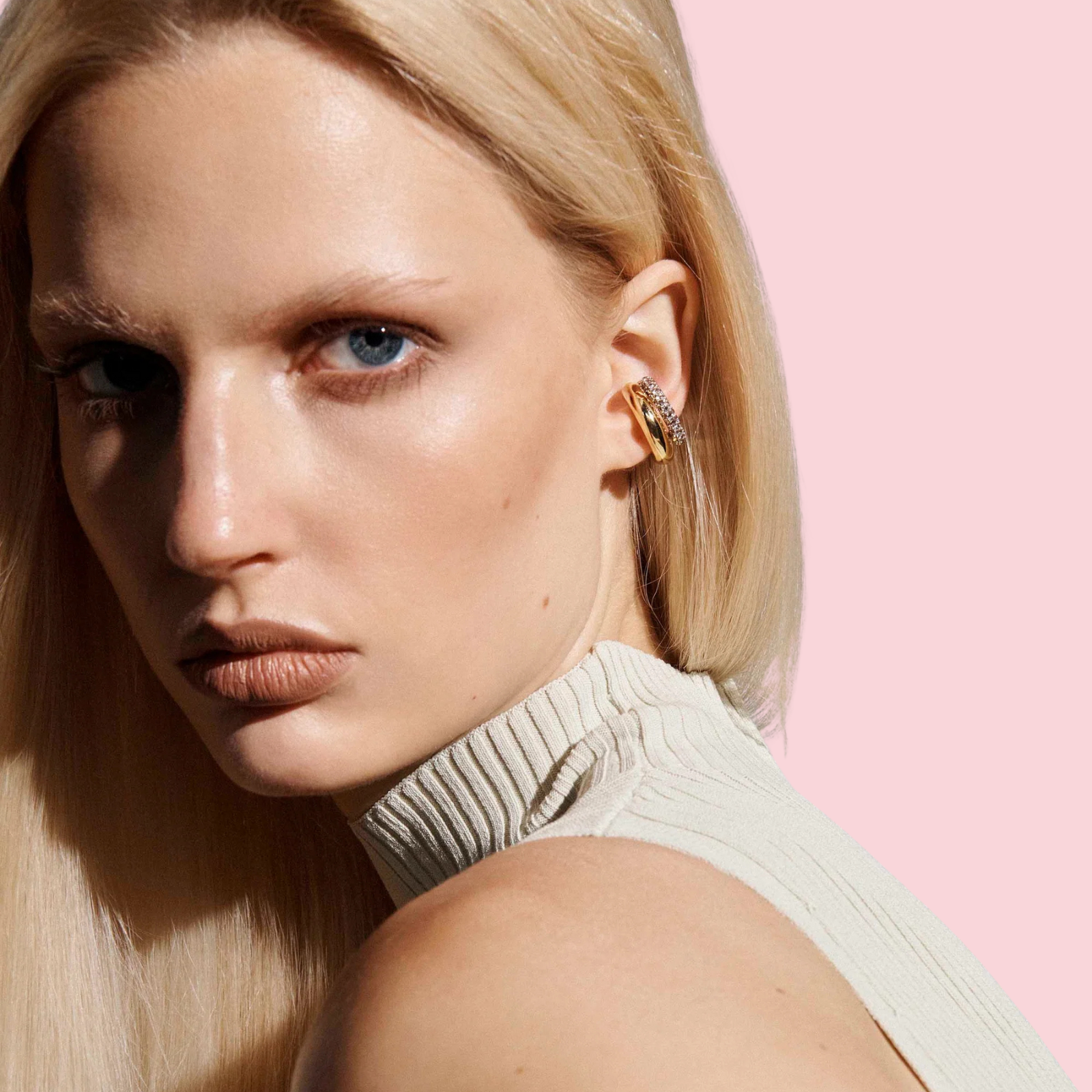 Vida Pave Ear-Cuff