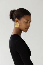 Load image into Gallery viewer, Botanicals Amber Breeze Earrings
