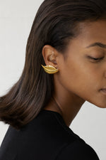 Load image into Gallery viewer, Botanicals Gentle Whisper Earrings
