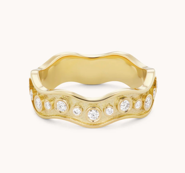 White Diamond Wave Band V - Millo Jewelry