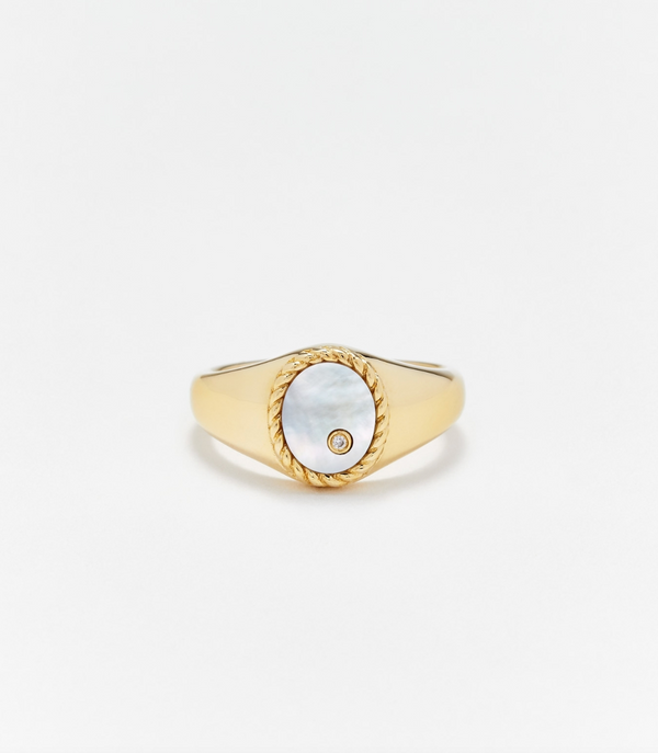 BABY CHEVALIERE OVALE NACRE OR JAUNE - Millo Jewelry