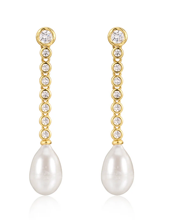 THE PEARL DROP STUDS