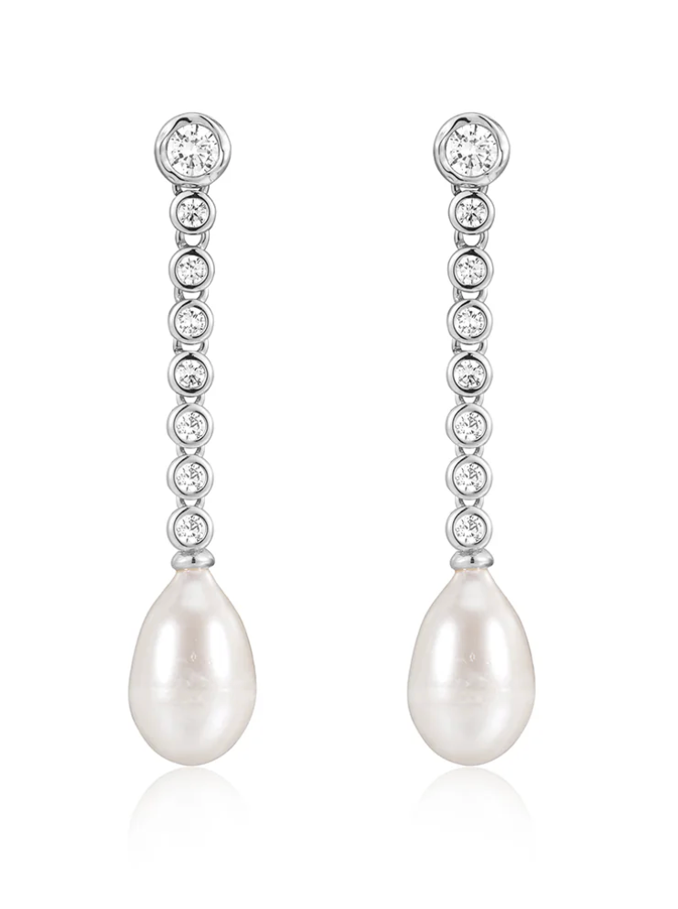 THE PEARL DROP STUDS