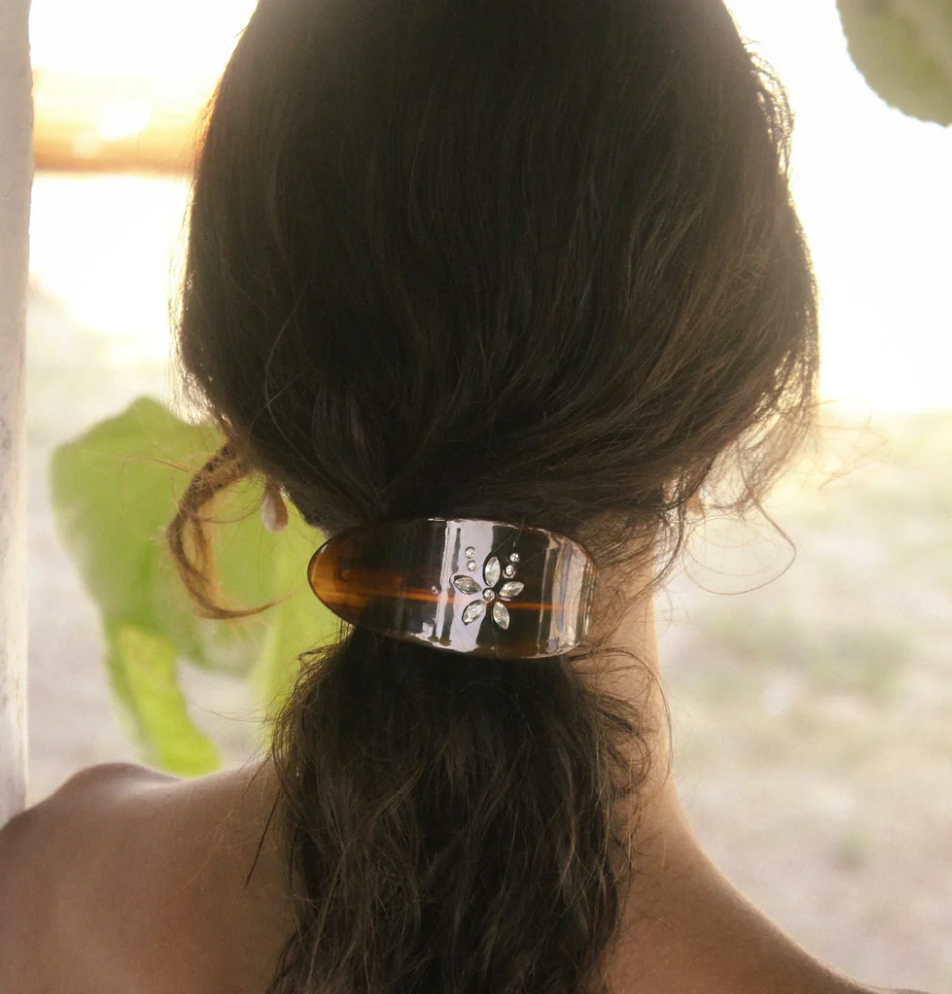 PONYTAIL BARRETTE IN TORTOISE GARDENIA