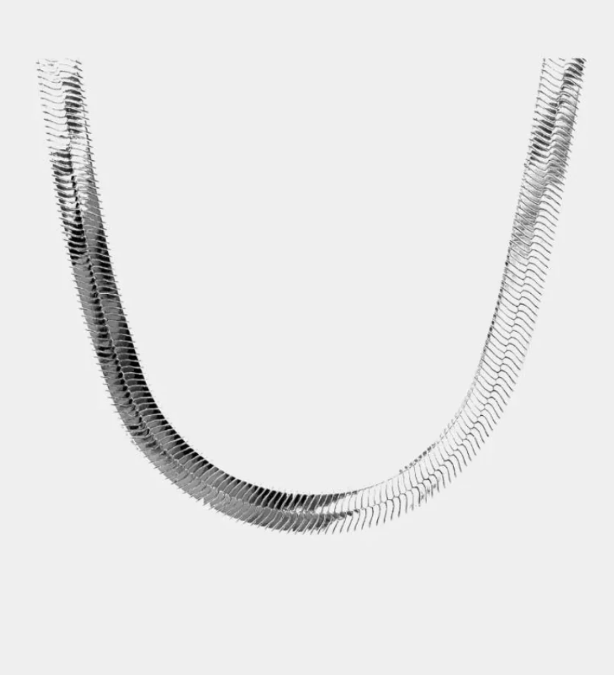 SILVER HERRINGBONE NECKLACE