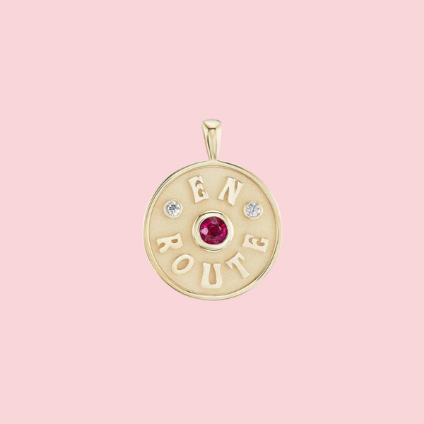 Medium En Route charm