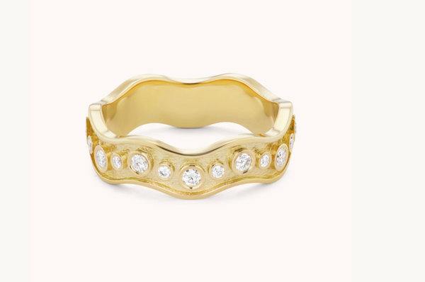 White Diamond Wave Band V - Millo Jewelry