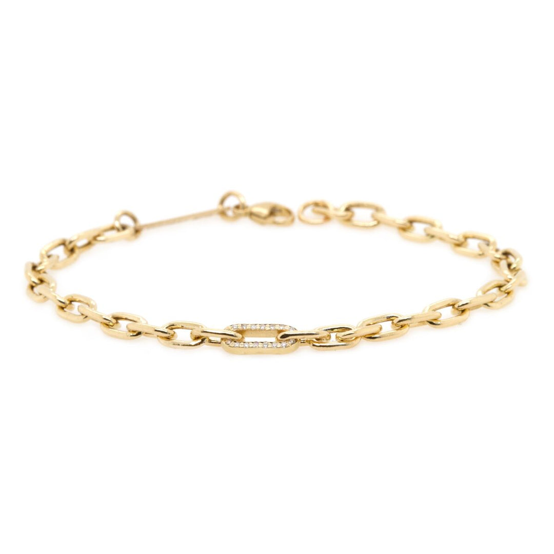 Medium Square Oval Link Chain Bracelet with a Pavé Diamond Link - Millo Jewelry